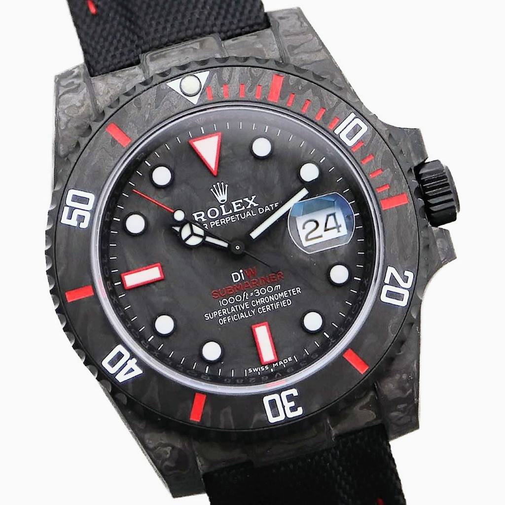 DIW-Submariner-Carbon-Red-2-1.jpg