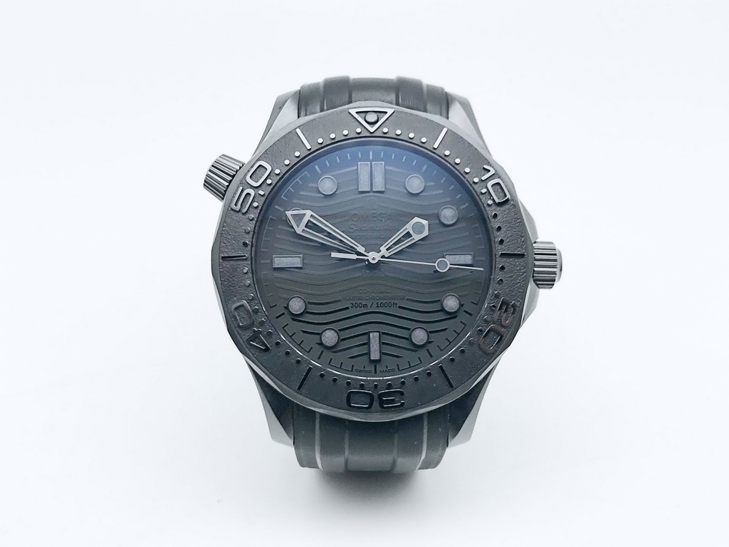 Seamaster 300m, Black Ceramic, Black Dial on Black Rubber Strap