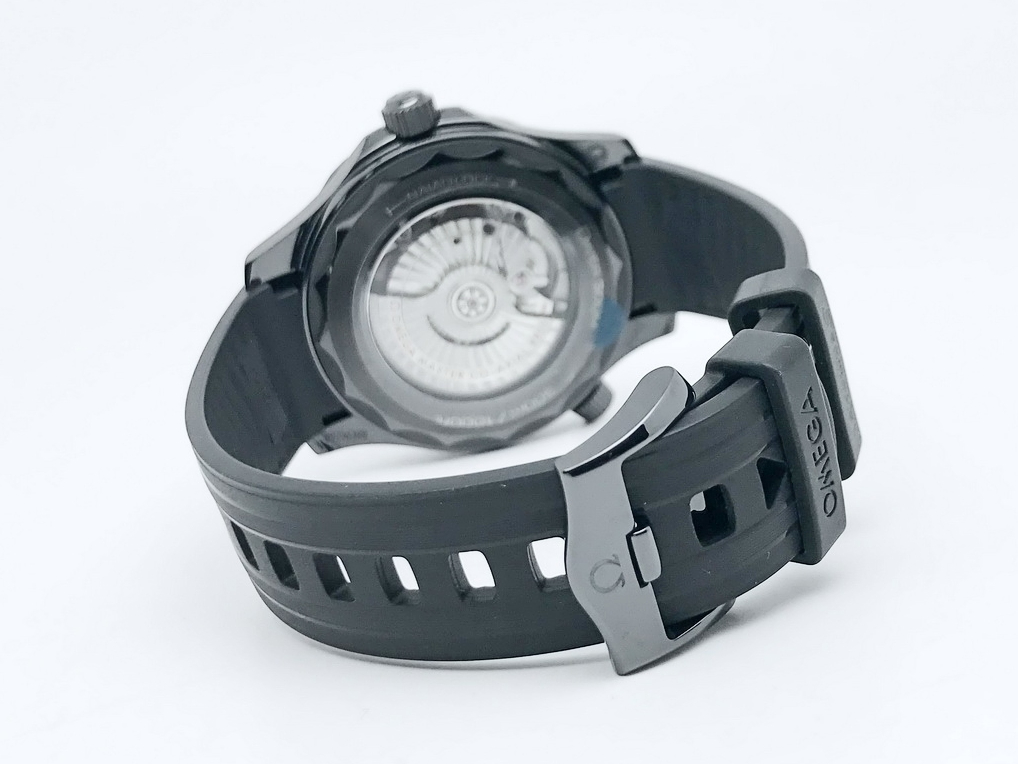 Seamaster 300m, Black Ceramic, Black Dial on Black Rubber Strap